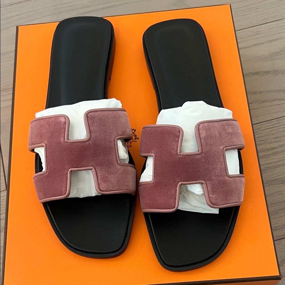 Hermes Black and Pink Oran Sandals